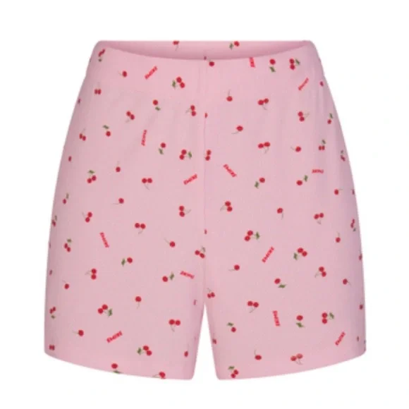 SKIMS- Valentine’s Collection- Soft Lounge Sleep Set Cherry Print - Picture 5 of 11